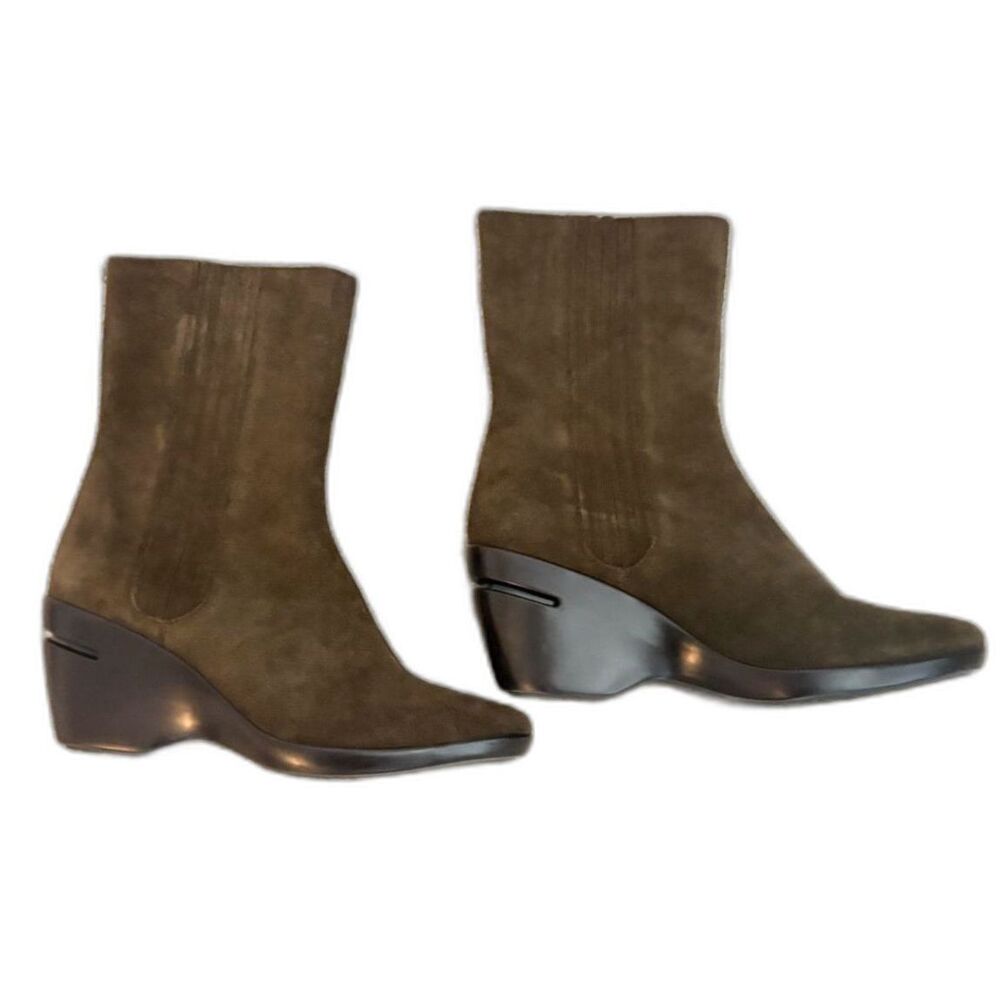 Cole Haan Nike Air Chelsea Wedge Boots Olive Brown Suede Size 10
